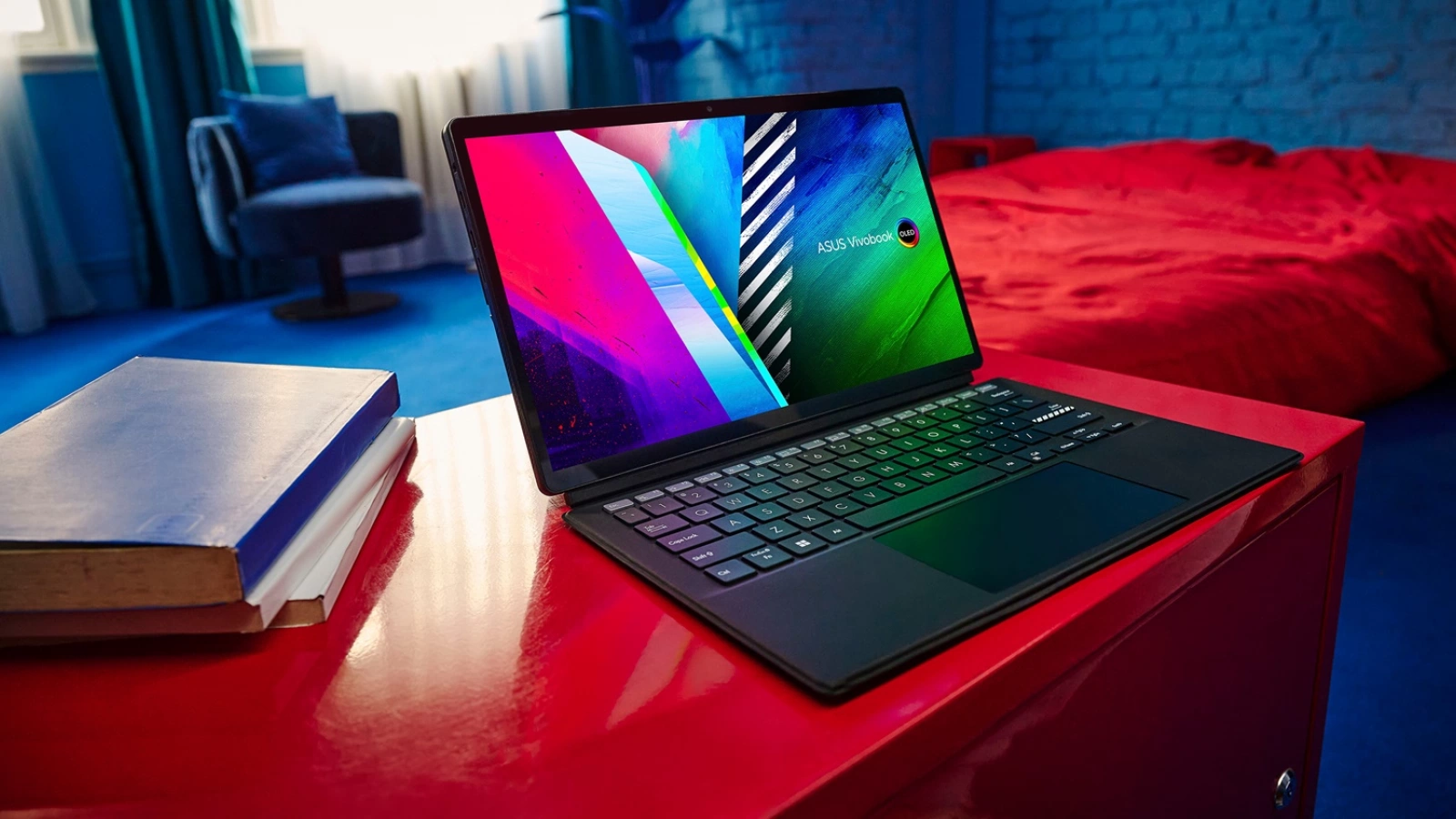 ASUS Vivobook 13 Slate OLED T3300 a debutat oficial; Tabletă 2-in-1 cu Windows 11, tastatură și stylus la pachet