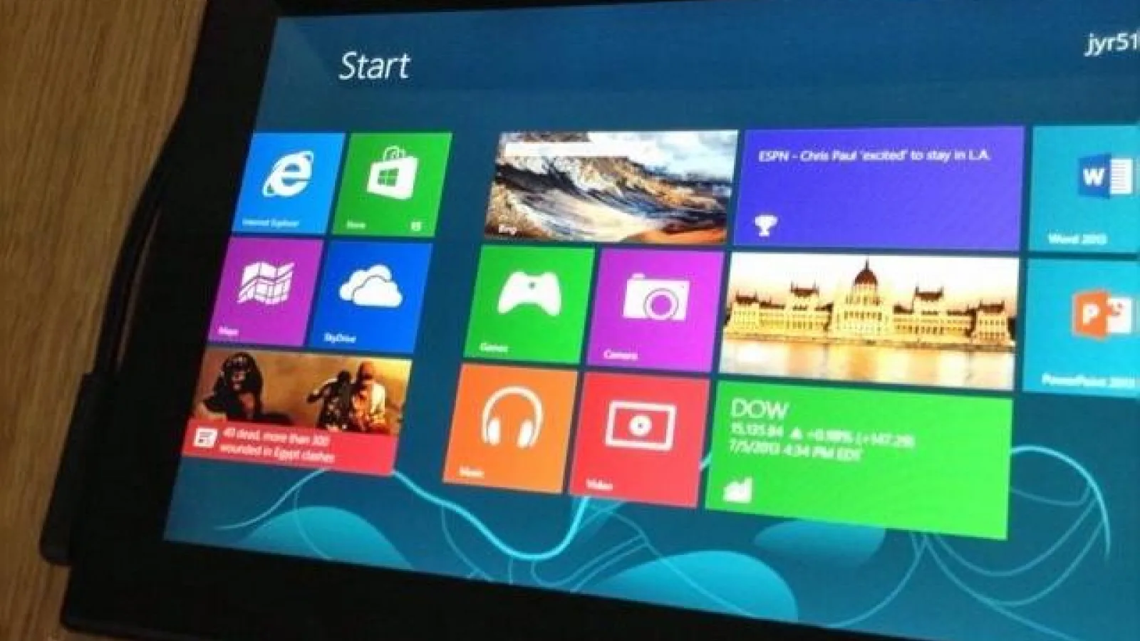 O misterioasă tabletă Nokia cu Windows RT apare În imagini