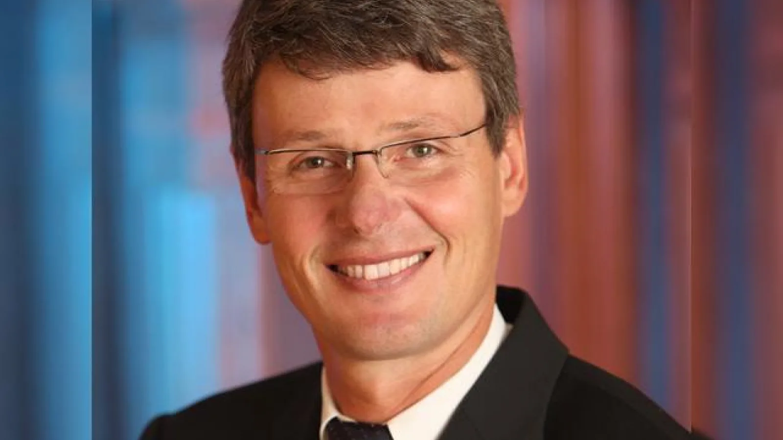 CEO-ul BlackBerry anunță faptul că firma pe care o conduce e deschisă la colaborări