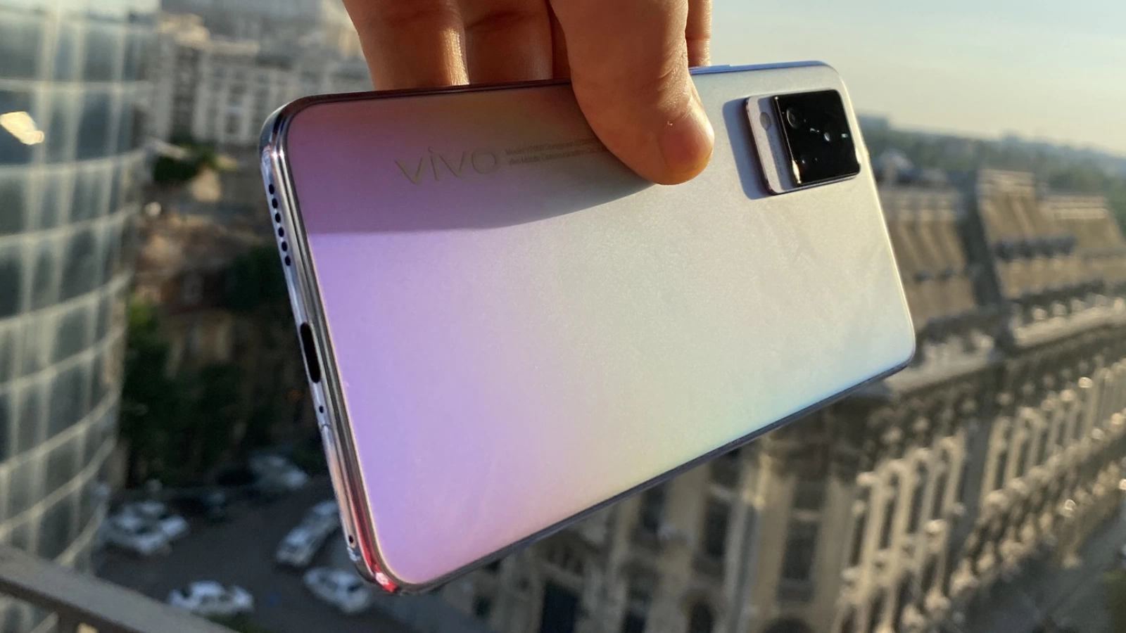 vivo V21 5G: Acustică mono, volum satisfăcător