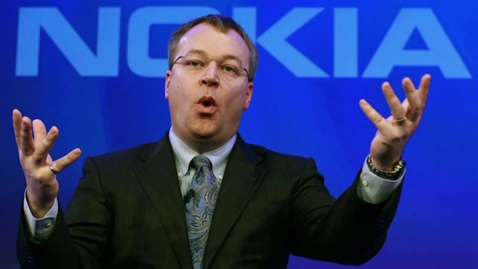 Stephen Elop: Nokia a ales Windows Phone din cauza că Samsung urmă sa monopolizeze Android