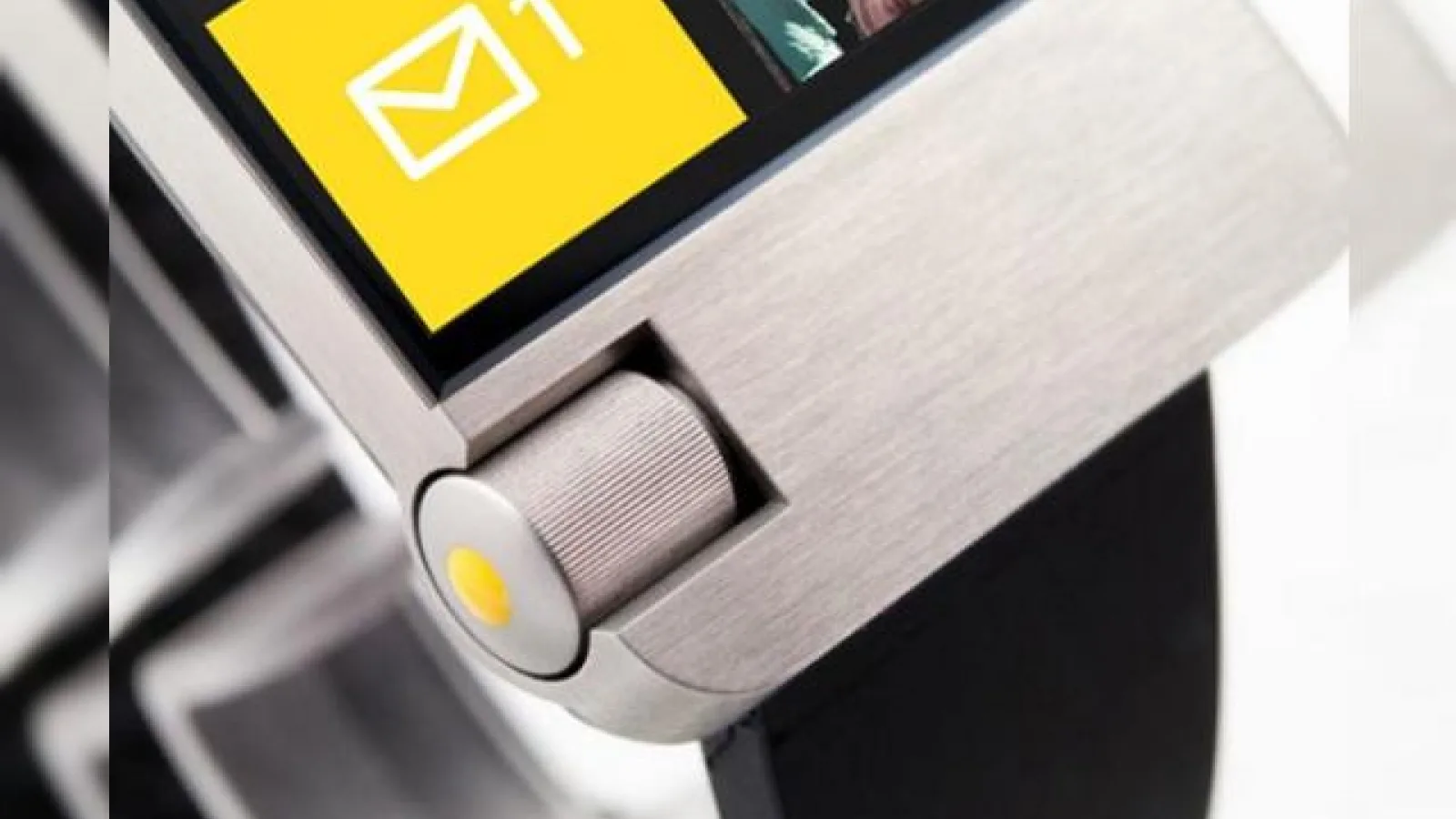 Windows 8 pe un Smart Watch?! Se pare că da, pe un ceas Surface!