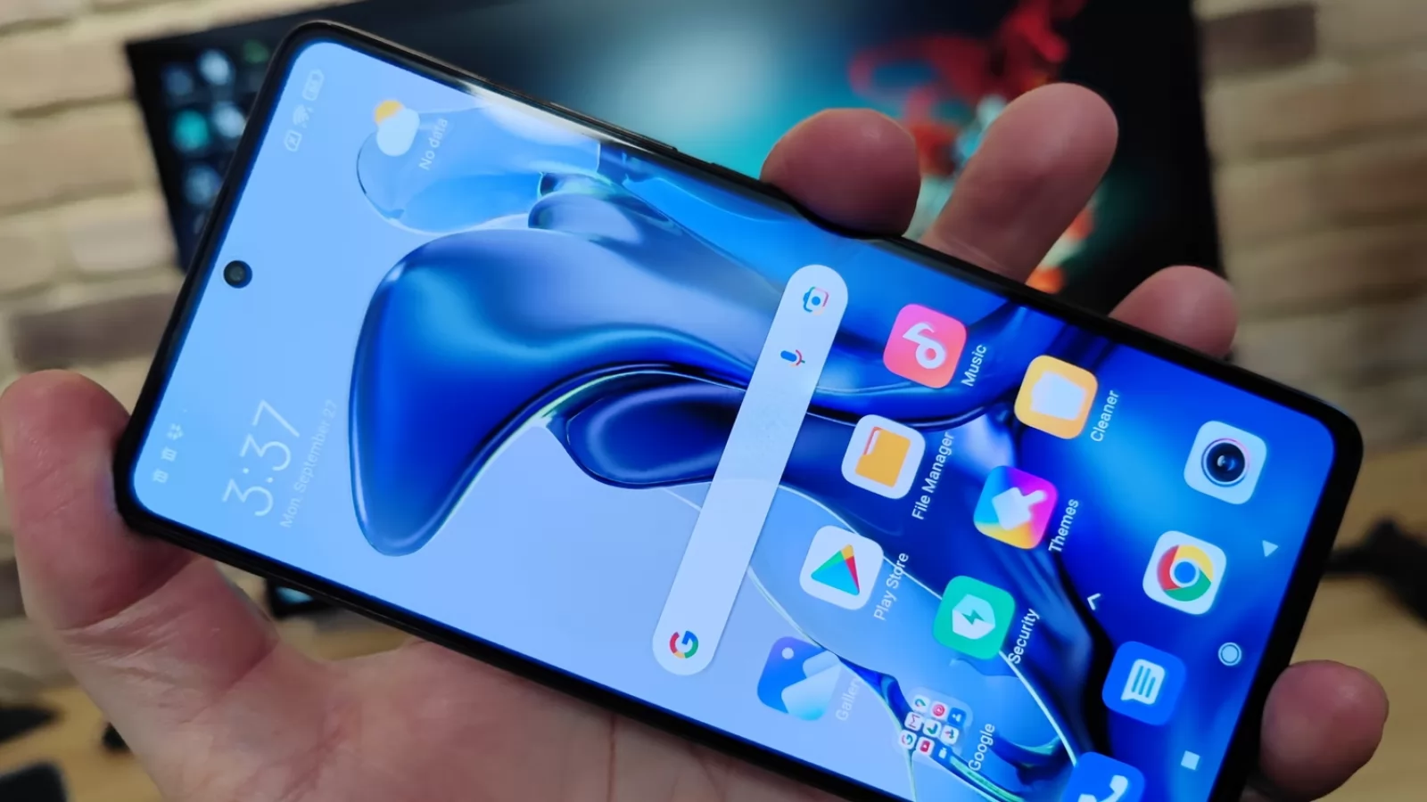 Xiaomi 11T: Display excelent, plăcut pentru seriale Netflix şi gaming