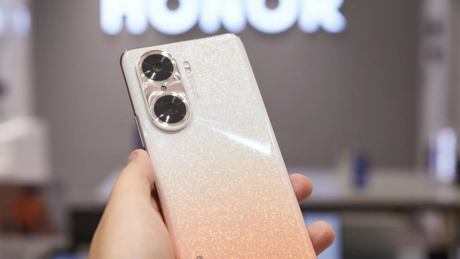 Honor 60 şi Honor 60 Pro au debutat: telefoane cu procesor Snapdragon 778G+, cameră selfie de 50 MP pe Pro, senzor principal de 108 MP