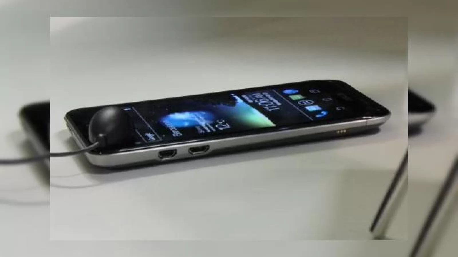 ASUS va intra pe piața smartphone din SUA anul viitor