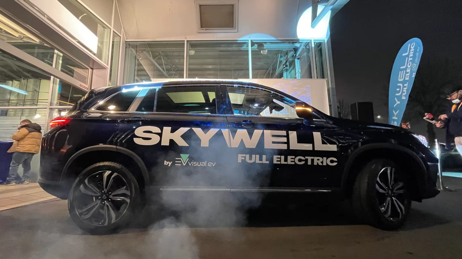 Am văzut pe viu Skywell ET5 - primul automobil electric distribuit de Allview în România, prin noua companie Visual EV (Info + impresii)