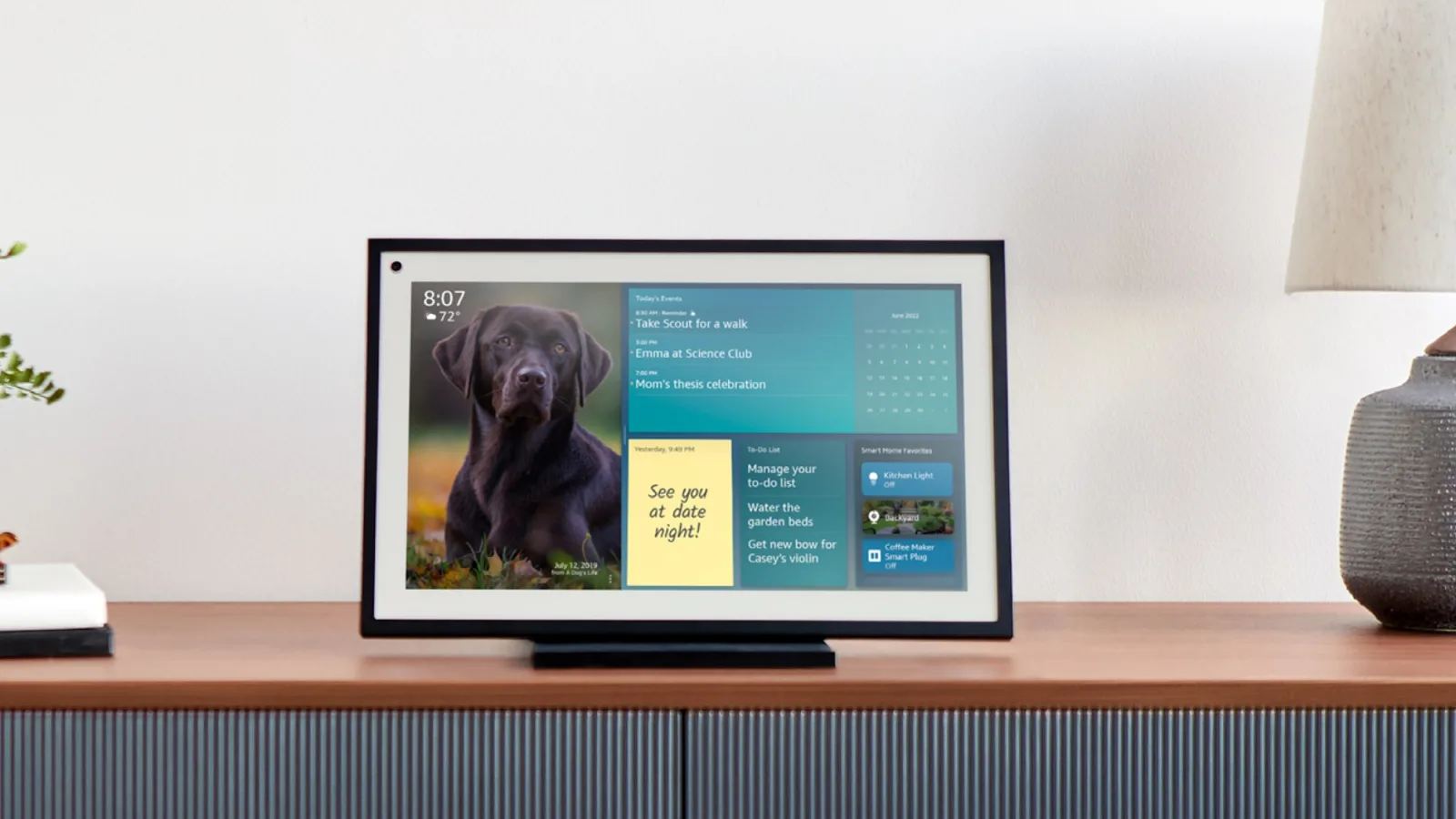 Un iPad uriaș de 15 inch ar fi în pregătire, cu rol de rival pentru Amazon Echo Show 15