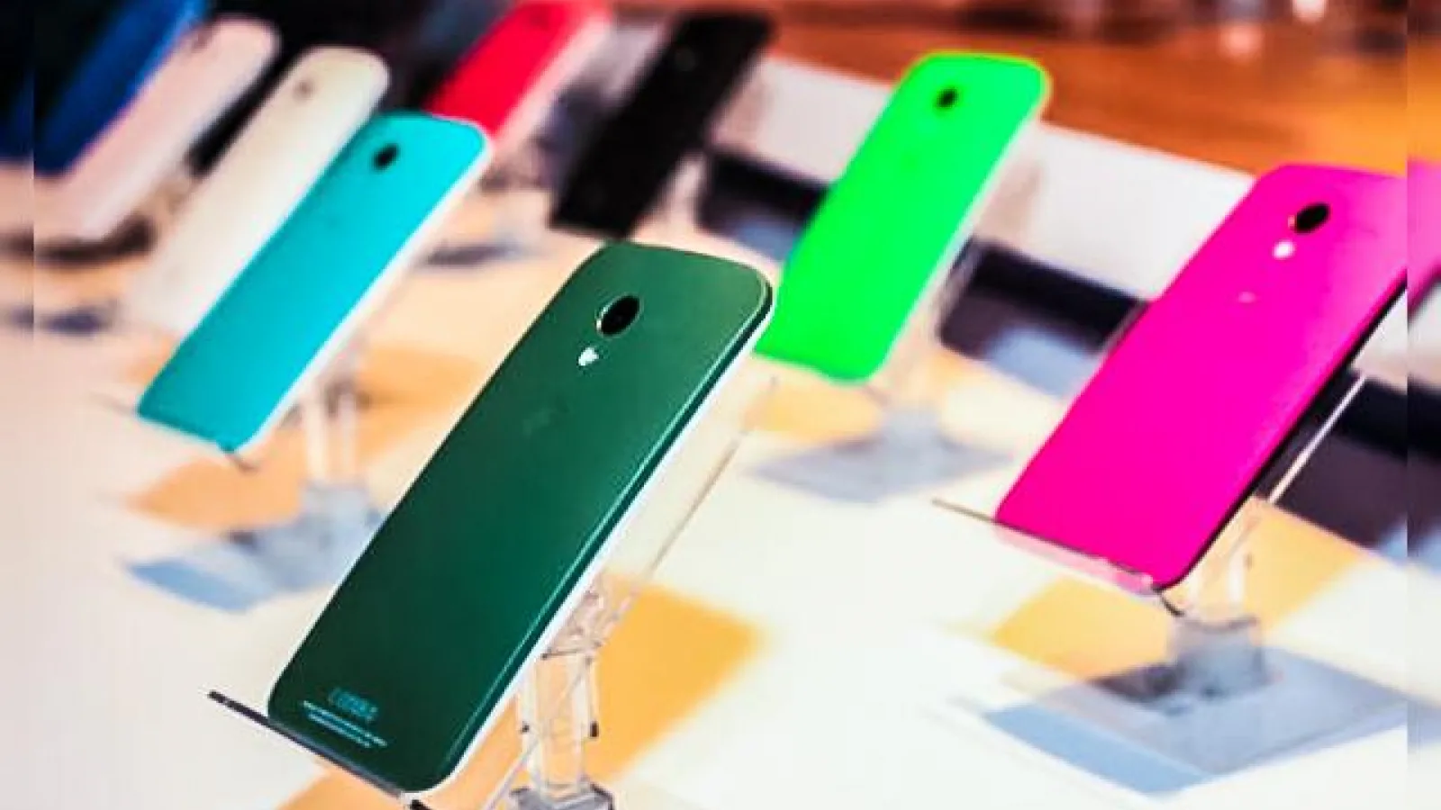 Motorola anunță că Moto X va avea și o versiune mai ieftină
