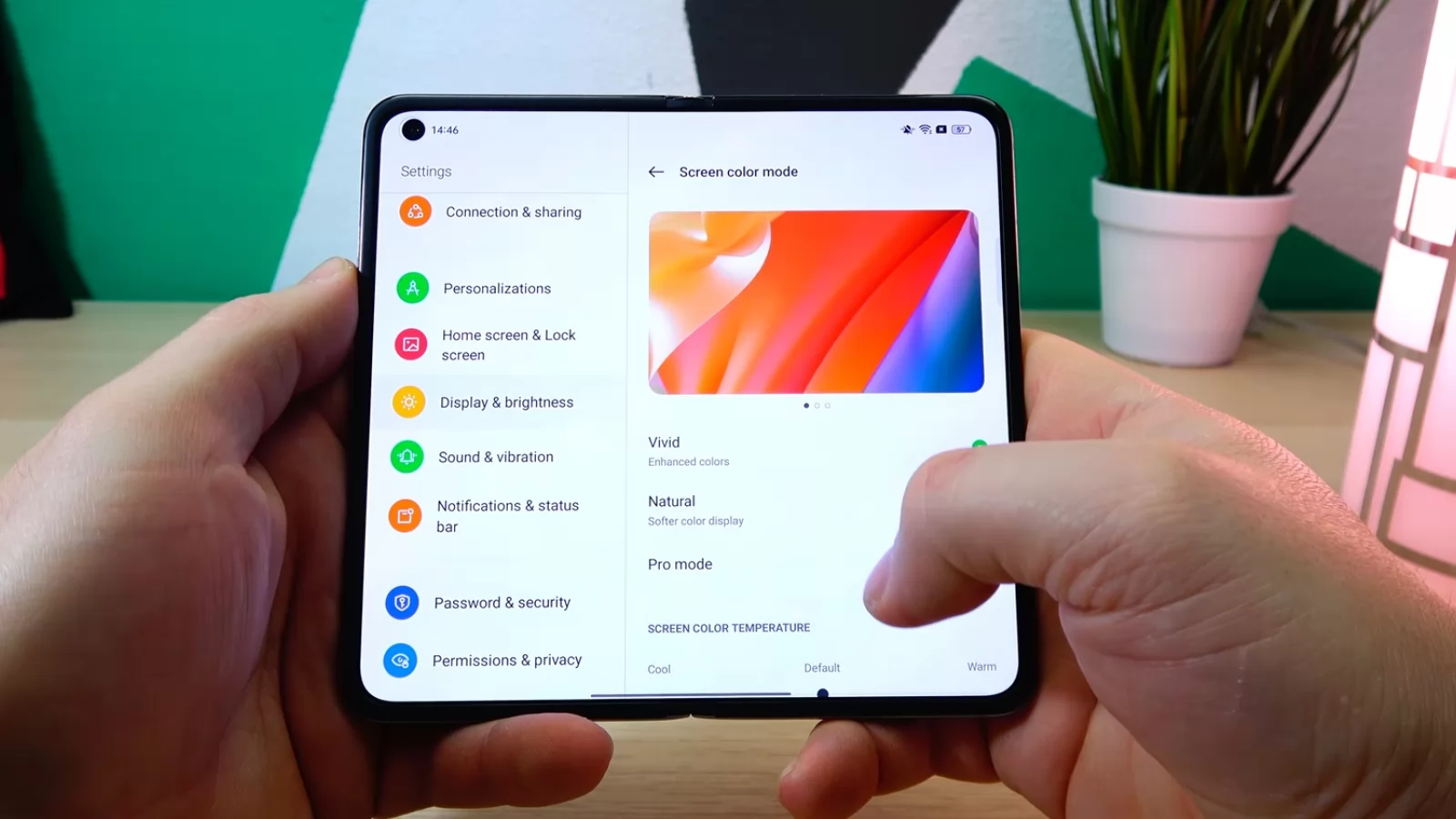 OPPO Find N: Display cu pliu aproape invizibil, peste concurenţă 