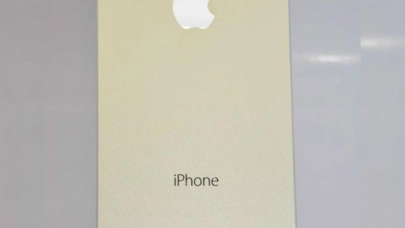 Primele imagini de Înaltă rezoluție cu iPhone 5S În culoarea auriu