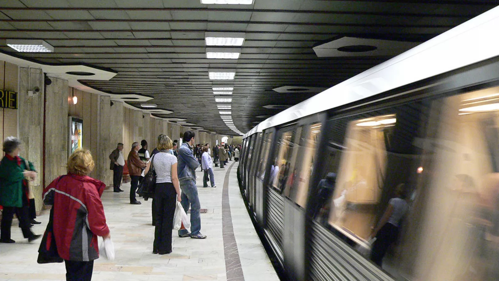 Cum stăm cu semnalul de telefonie la metrou? Aisemnal.ro ne dezvăluie date utile