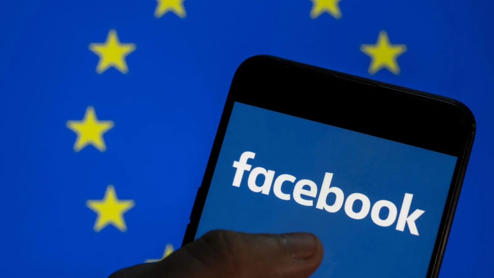Facebook se închide, UE comentează; Oficiali ai Uniunii Europene spun că viața e fantastică fără această rețea socială