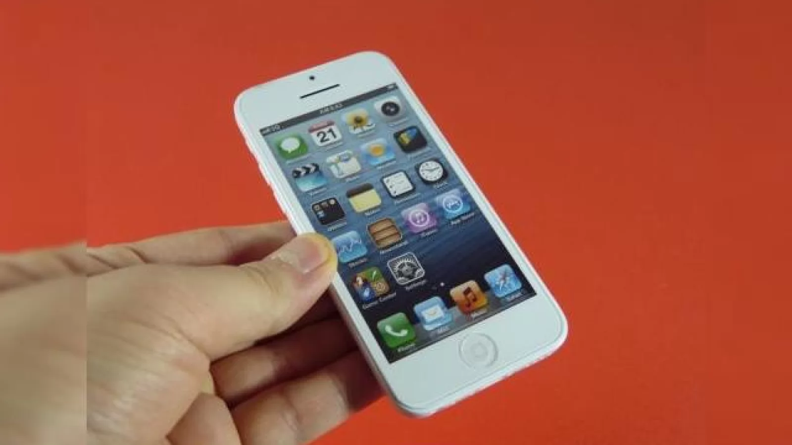 iPhone 5C (macheta), cu doar o zi înainte de lansarea oficială, Într-un video preview Mobilissimo.ro!