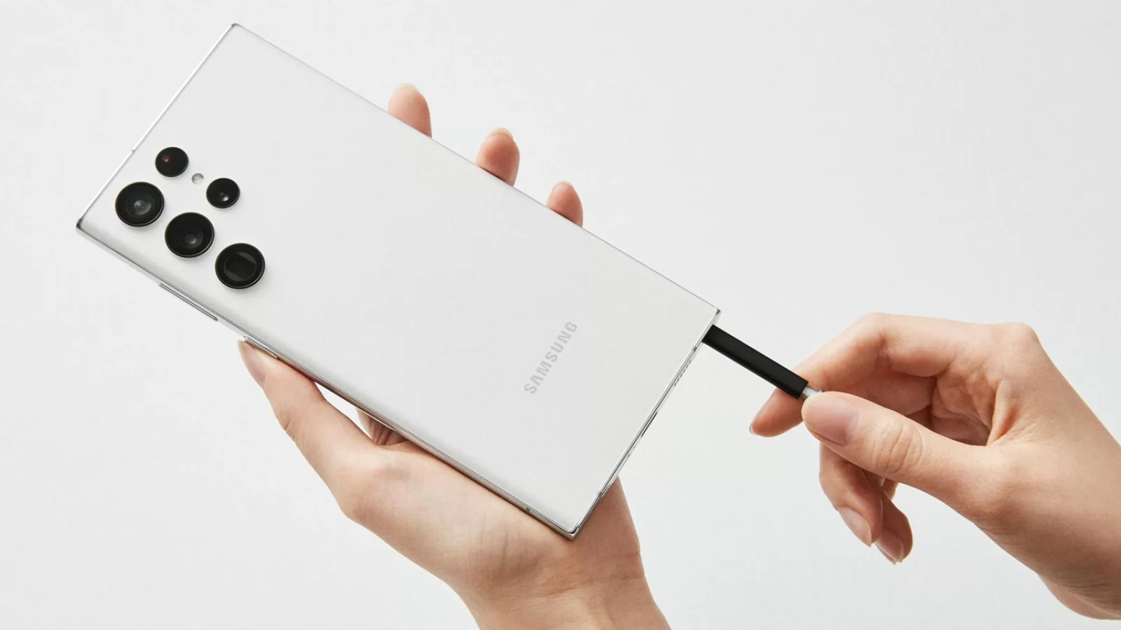 Samsung oferă 4 ani de actualizări Android și 5 ani de patch-uri de securitate pentru seriile Galaxy S22, Galaxy S21 și telefoanele Z Flip3 și Z Fold3