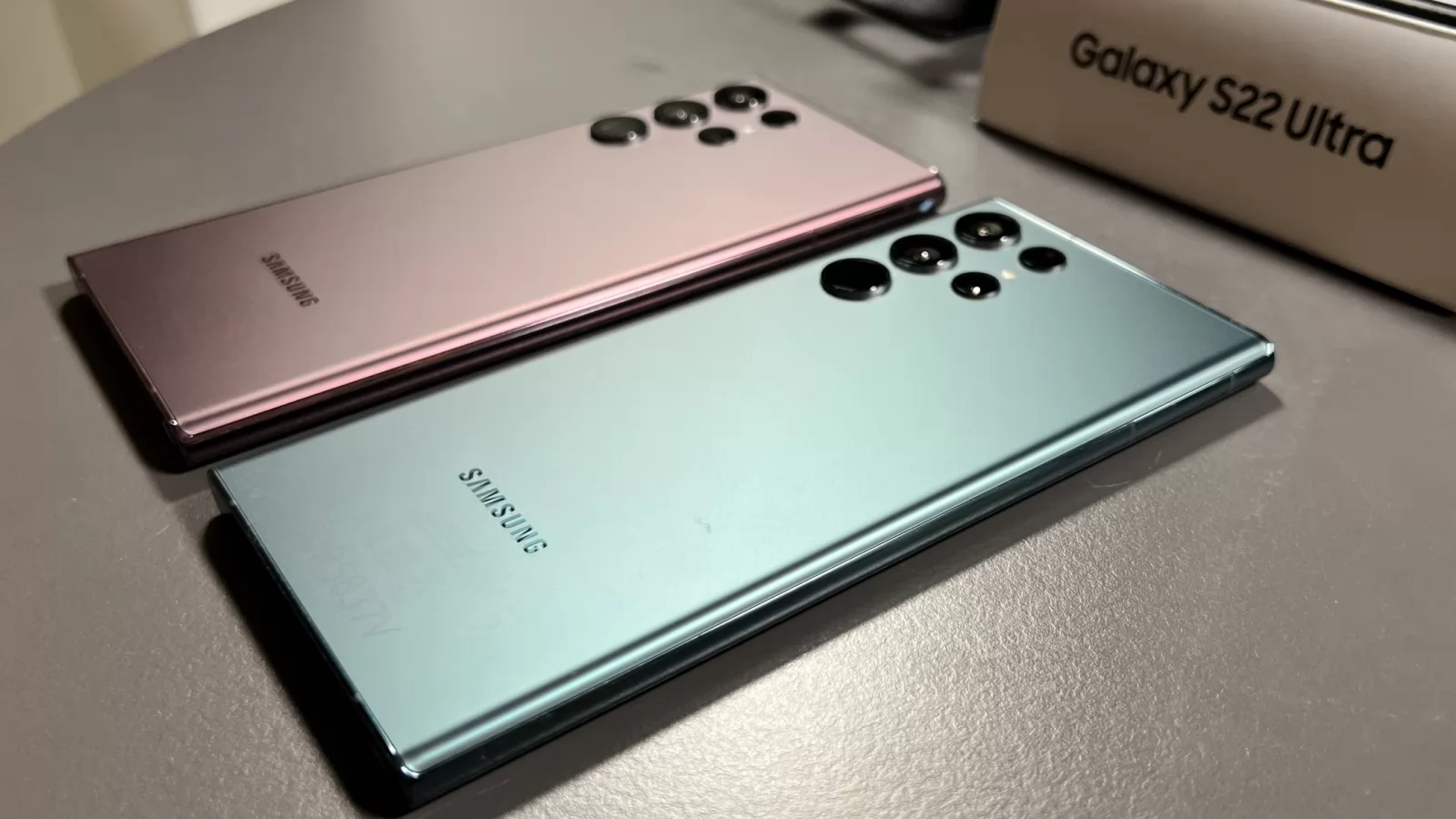 Samsung Galaxy S22 a sosit la Digi Mobil, cu plata în rate la portare