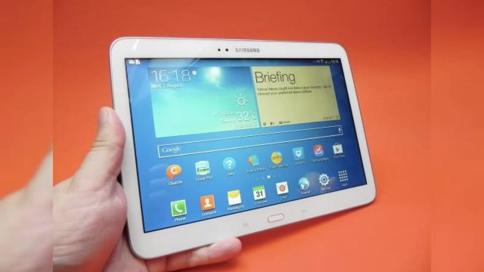Review Samsung Galaxy Tab 3 10.1: Îmbunătățiri prea puține față de predecesor, baterie bună și acustică excelentă (Video)
