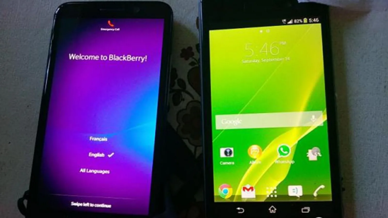 BlackBerry Z30 fotografiat lângă Xperia Z1; Ne pregătim de lansare?