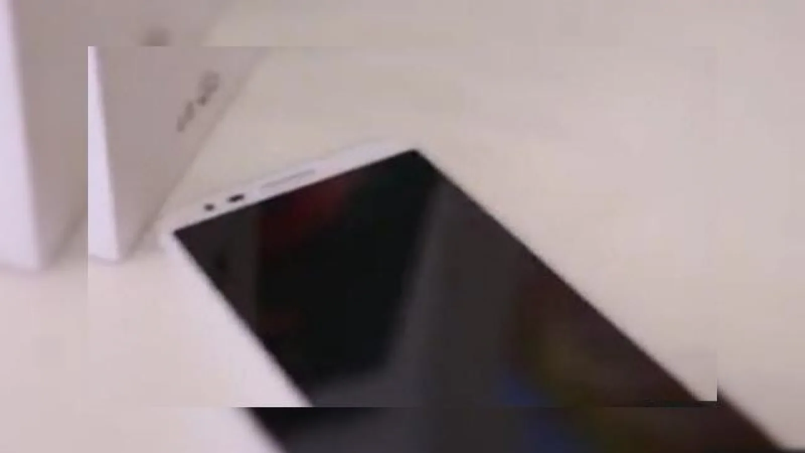 Oppo N1 Își face apariția Într-un clip al unui faimos videoblogger (Video)