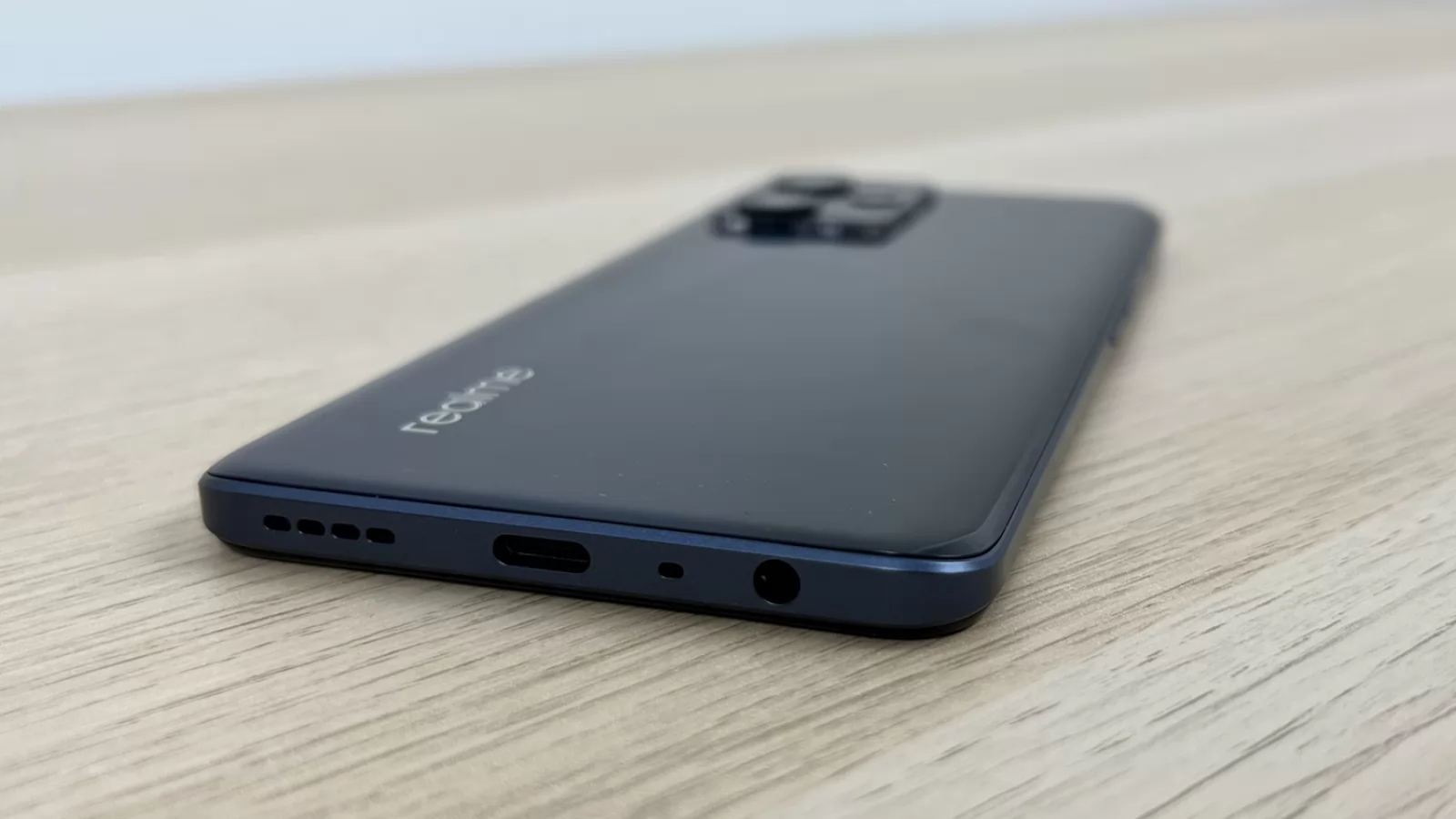 realme 9 PRO+: Acustică stereo, cu înalte impresionante, reglaje Dolby Atmos