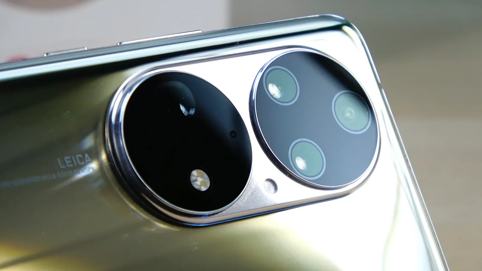 Huawei P50 Pro: Cameră excelentă ziua, se descurca foarte bine la culori şi stabilizare