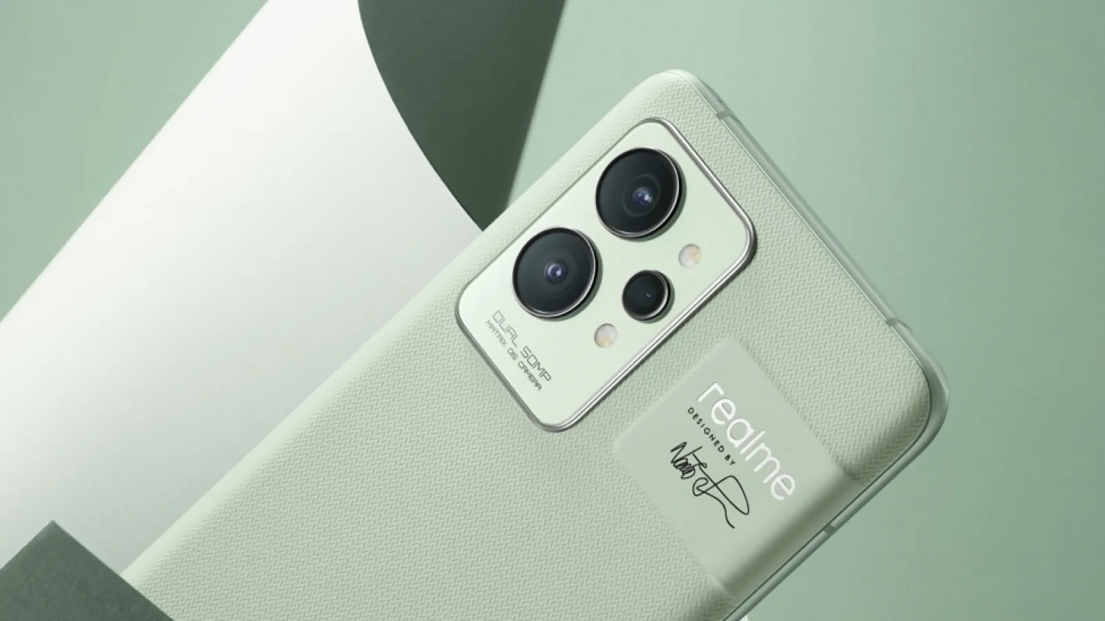 Turul Magazinelor #1069: telefon realme GT2 Pro cu tabletă cadou, Huawei Watch Fit sub 300 lei, Galaxy Watch 4 sub 1000 lei
