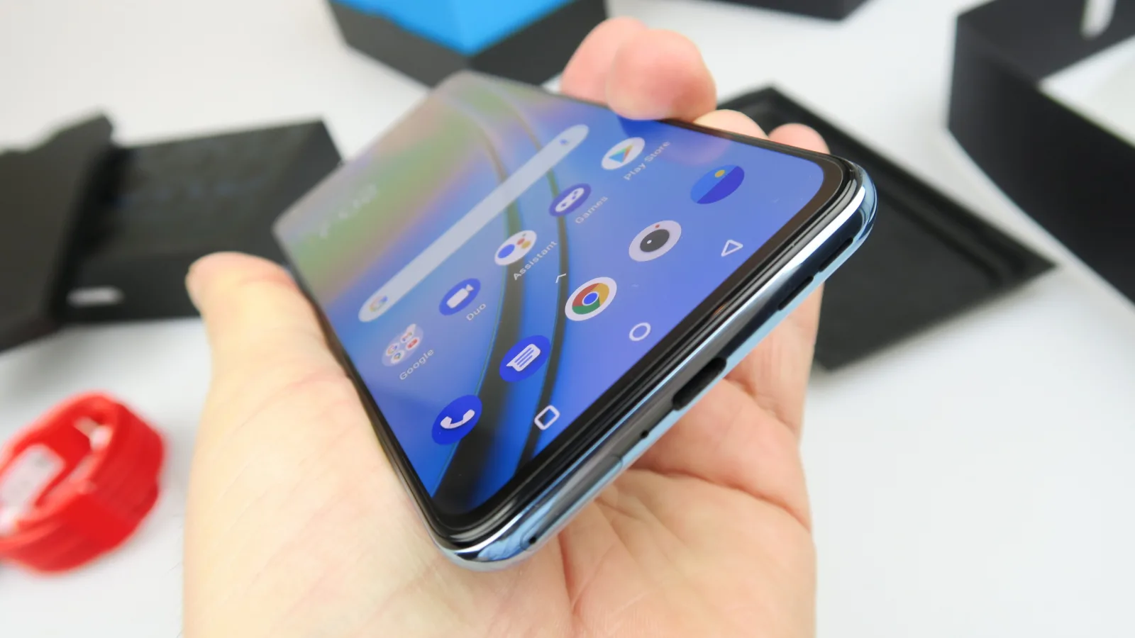 OnePlus Nord 2T apare din nou online, sub numele de cod "Karen" și vedem o schiță a modulului său foto