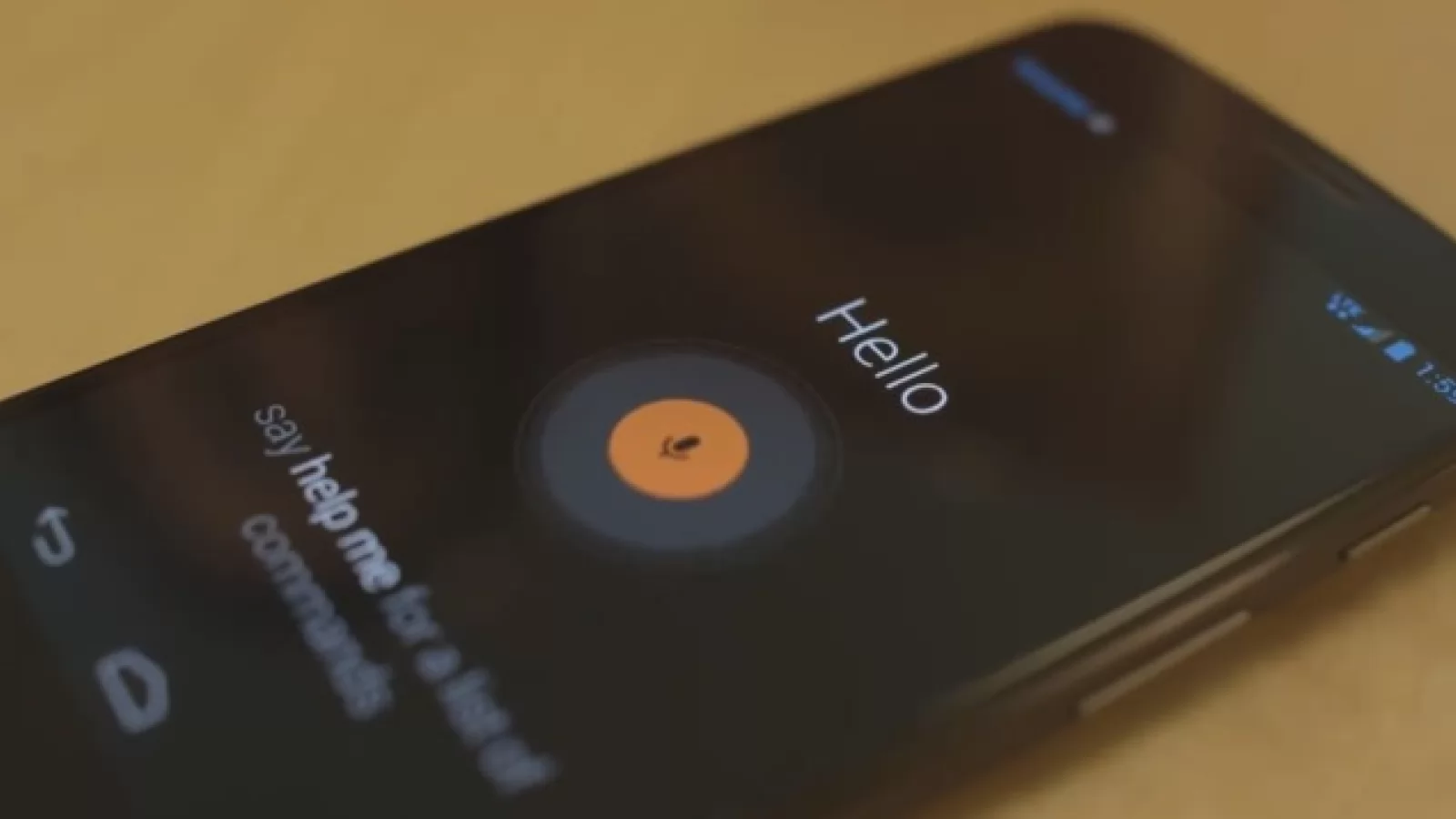 Căutarea vocală extinsă prin funcția "always listening" din Android KitKat (Video)