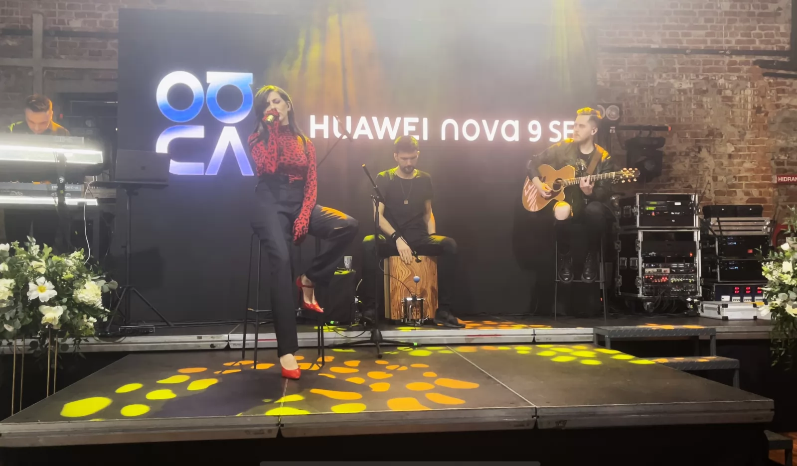 HUAWEI Nova 9 SE debutează oficial în România în cadrul unui show cu muzică live, alături de noul ceas Watch GT Runner și laptop-ul MateBook D15