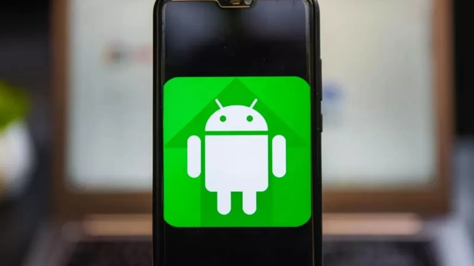 Peste 100.000 de utilizatori Android au instalat aceasta aplicaţie care le fură parolele; Trebuie ştearsă imediat!