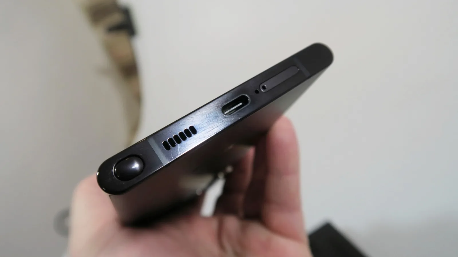 Samsung Galaxy S22 Ultra: Acustica mai puţin "regală" decât la predecesori