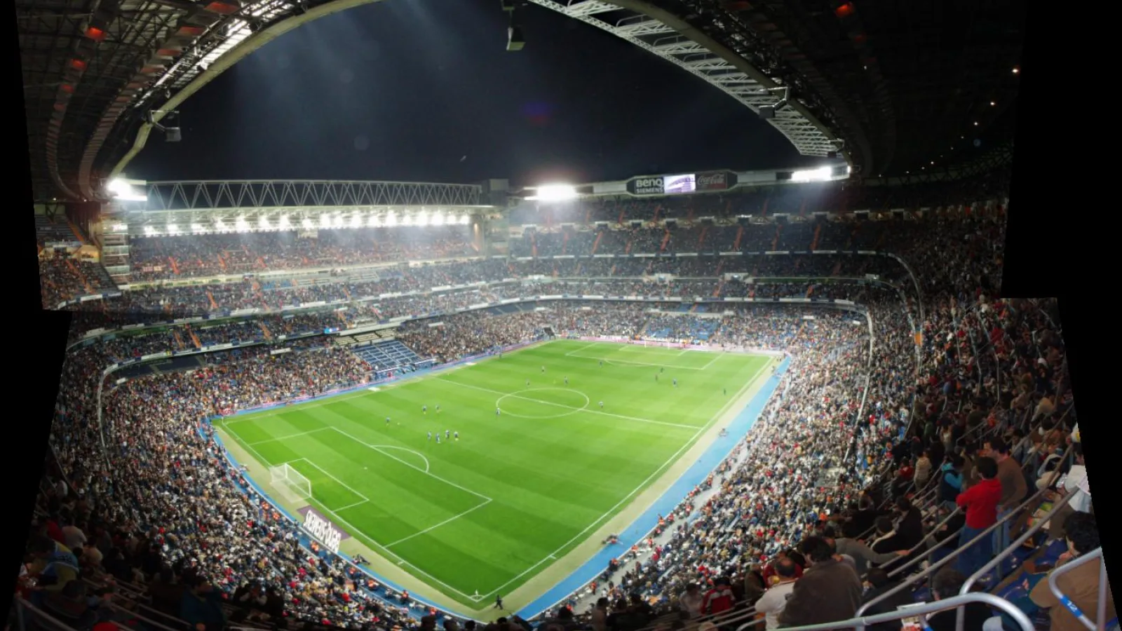 Microsoft ar putea brandui stadionul lui Real Madrid cu numele său