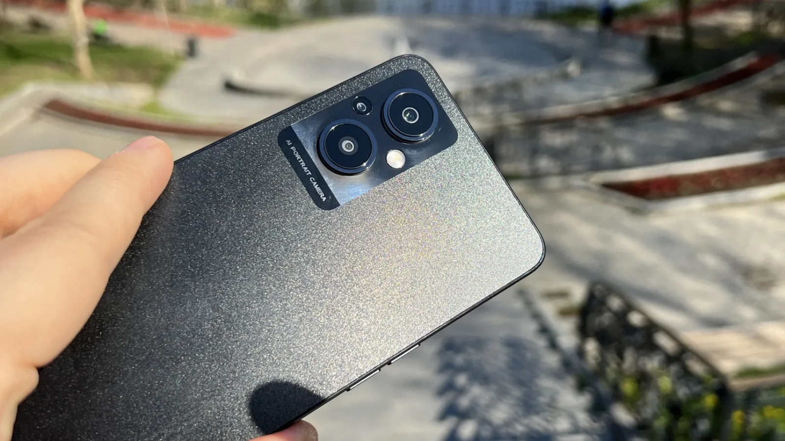 OPPO Reno7 Lite: Camera impresionează prin Bokeh Flare, culori, Night Mode