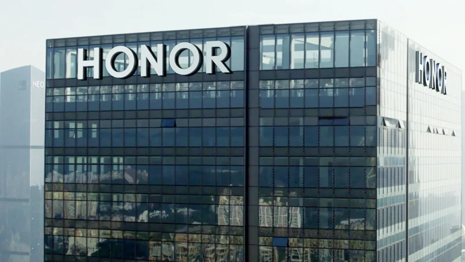 Honor se pregăteşte de listarea la bursă, cu o evaluare de 45 miliarde de dolari