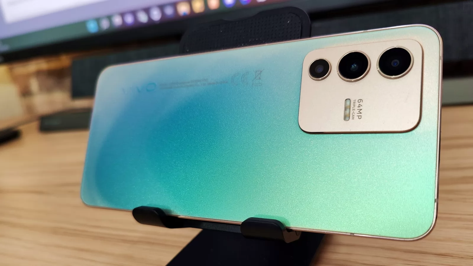 vivo V23 5G review detaliat în limba română (Evaluare Mobilissimo)