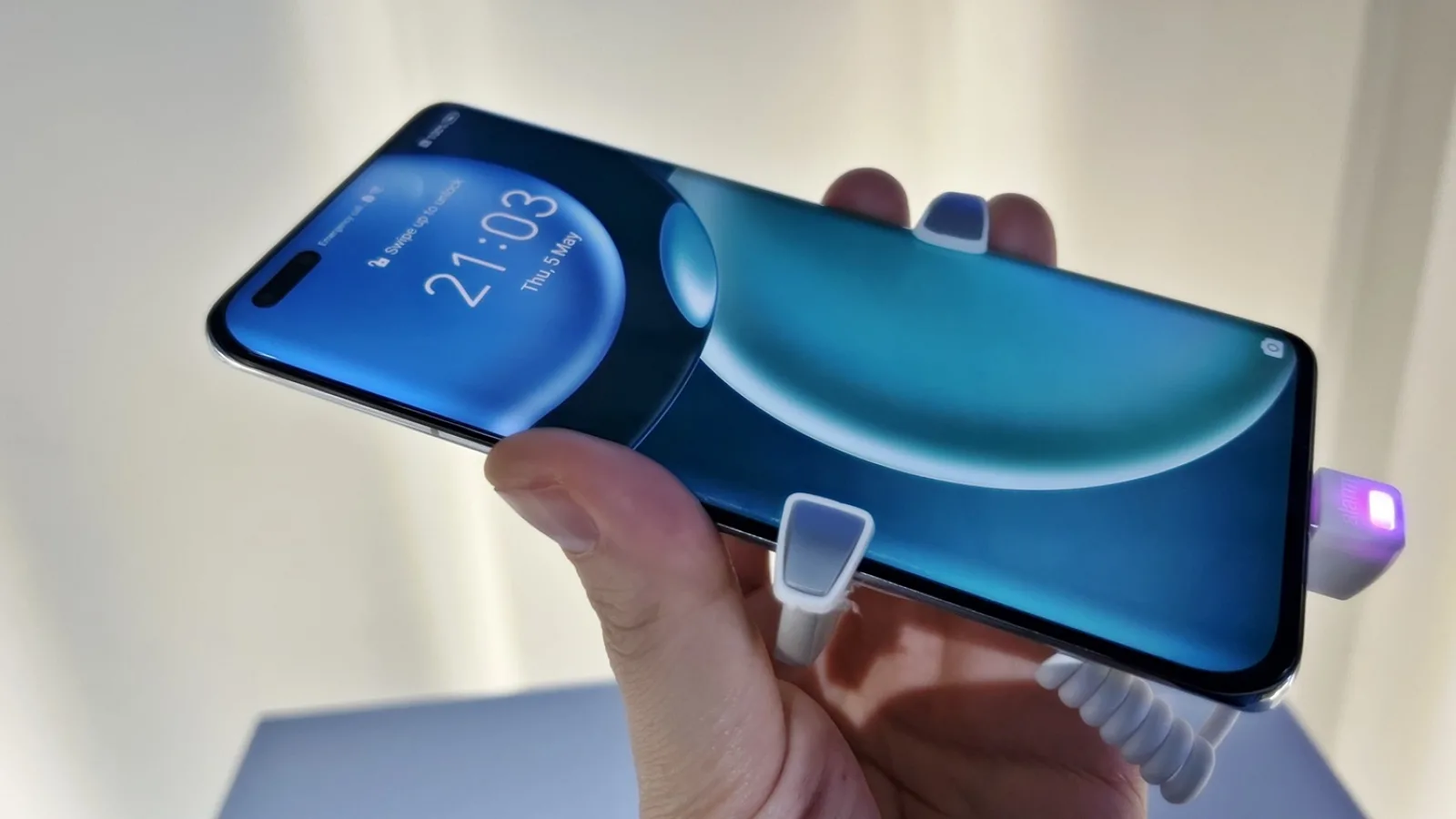 HONOR Magic 4 Pro Hands On: a venit flagship-ul HONOR cu certificare IMAX, încărcare wireless la 100W