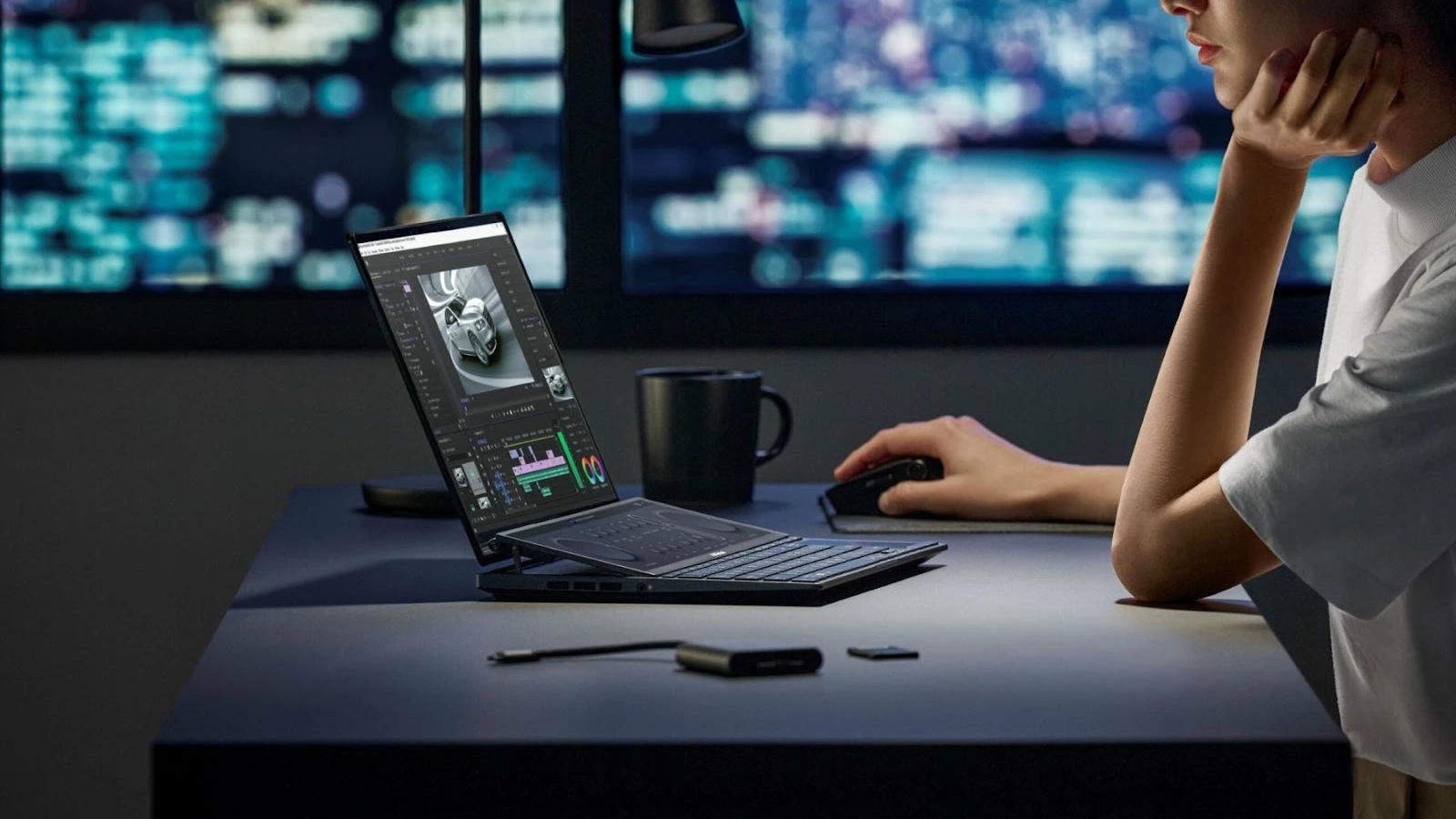 ASUS Zenbook Pro 14 Duo OLED debutează; Laptop cu două ecrane, cu diagonală mai mare și refresh rate crescut