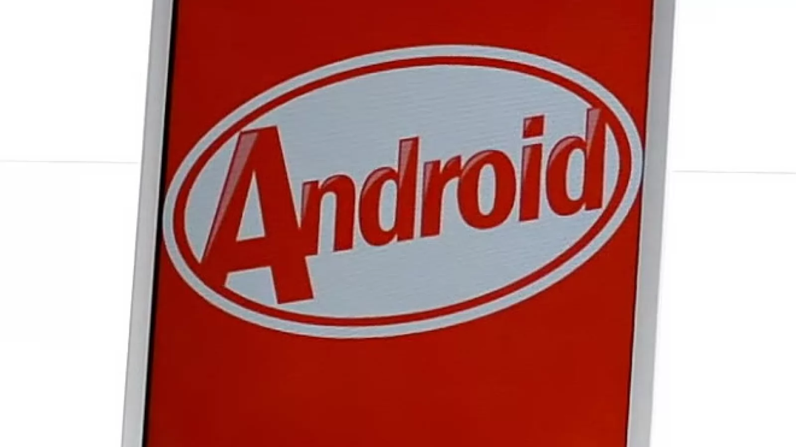 Allview Viva Q8 rulează deja Android 4.4 KitKat, iată o demonstrație (Video)