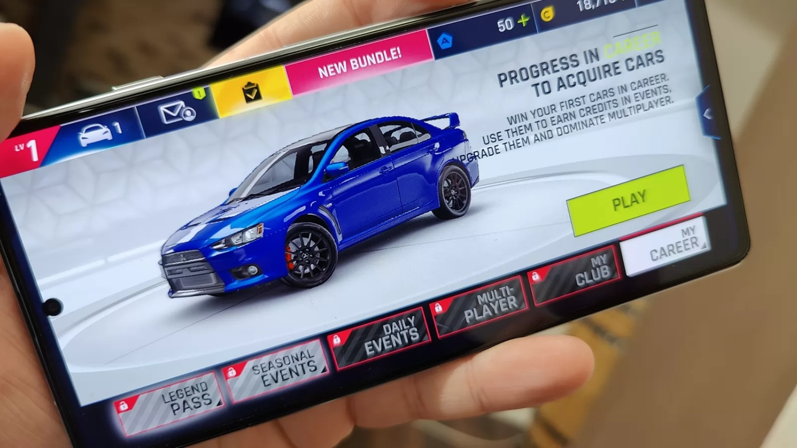 POCO F4 GT: Display-ul se achită onorabil de gaming şi consum media