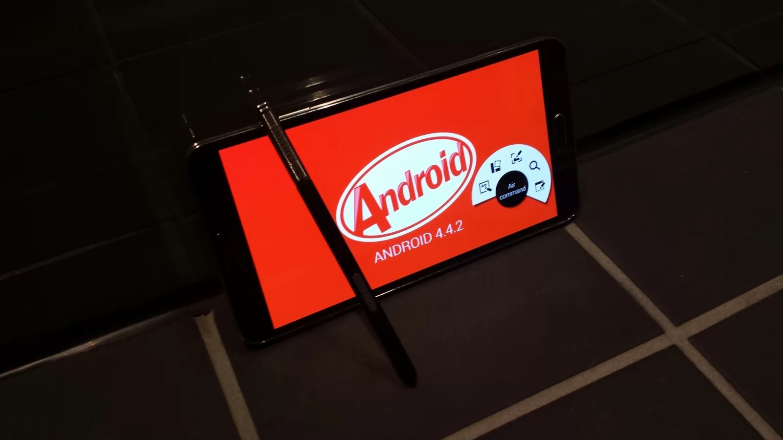 Samsung Galaxy Note 3 versiunea Exynos primește și ea actualizarea la Android 4.4.2 KitKat