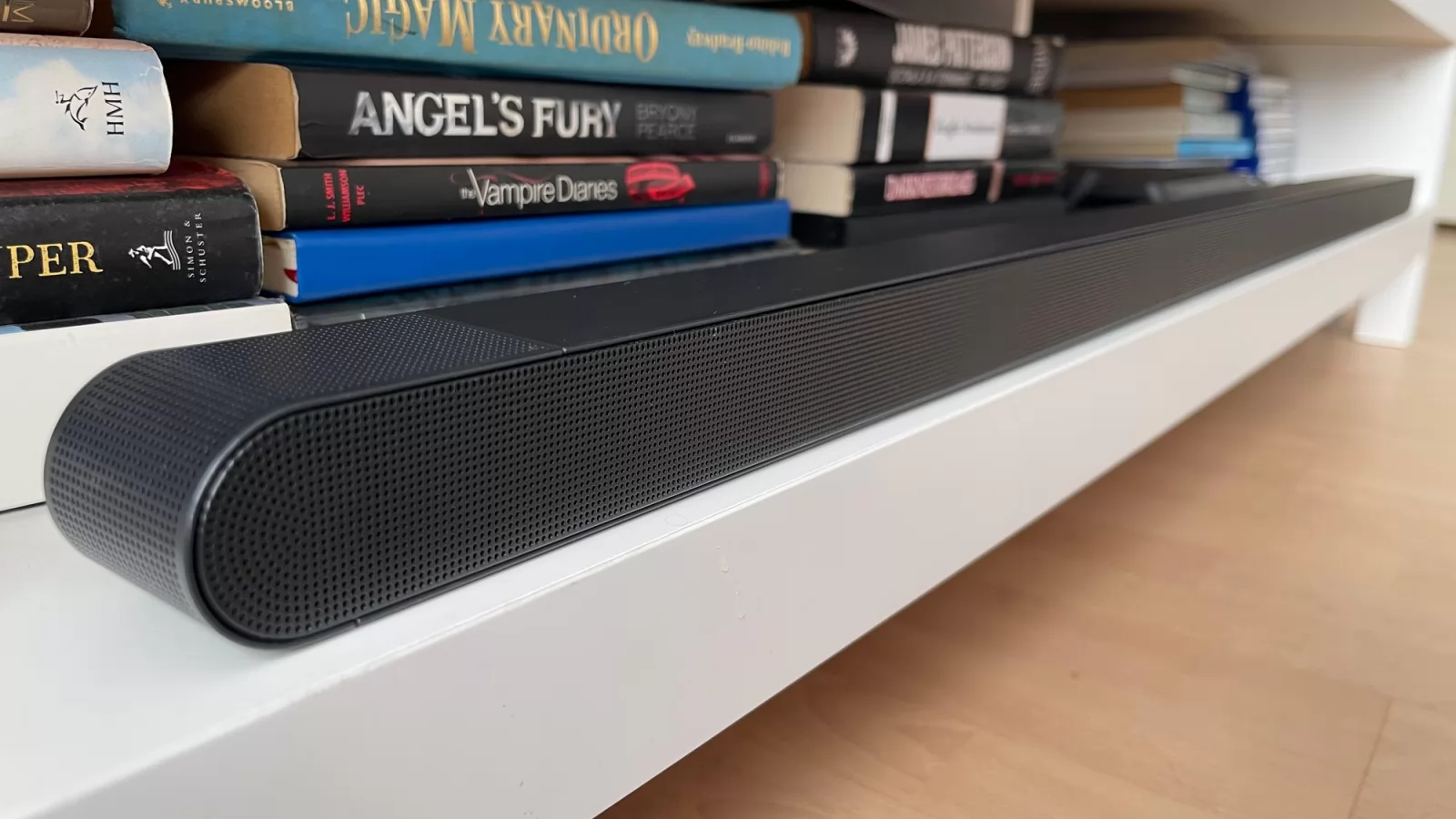 Samsung HW-S800B: Soundbar-ul care îți va încânta simțurile, cu Dolby Atmos, putere de 330W și o talie pe care boxele portabile ar fi invidioase