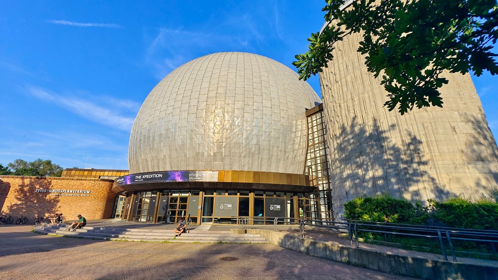 Am fost în sânul ingineriei ZEISS la Berlin şi am văzut ce înseamnă know how-ul nemţesc folosit de vivo pe X80 Pro 
