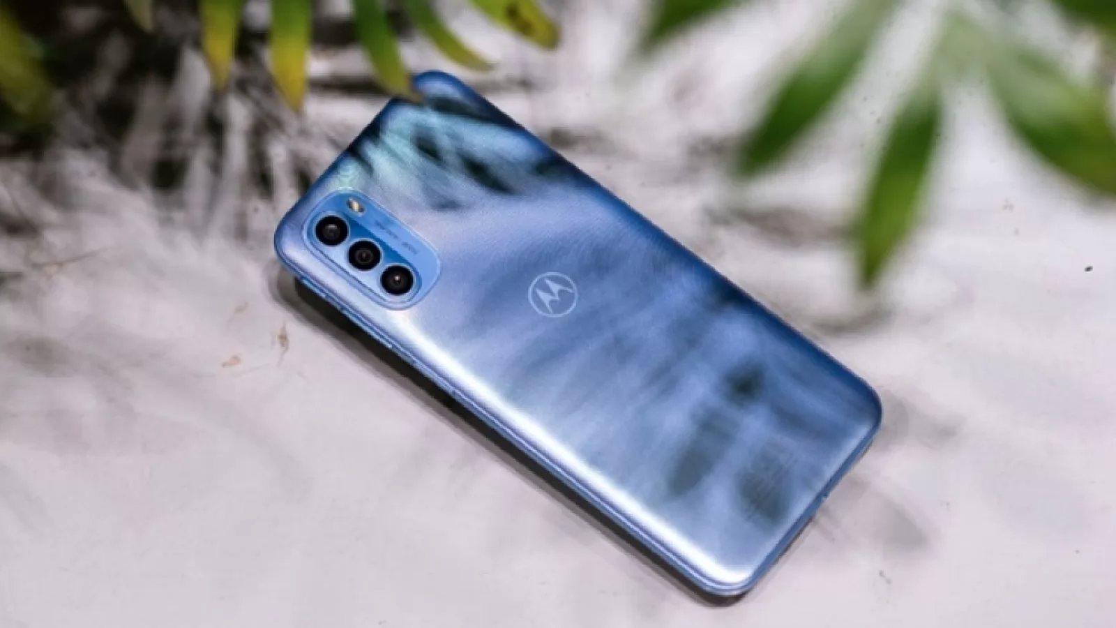 Turul Magazinelor #1132: Cel mai ieftin telefon cu ecran OLED, Xiaomi 12 la ofertă, TV OLED Philips cu retur 60 zile