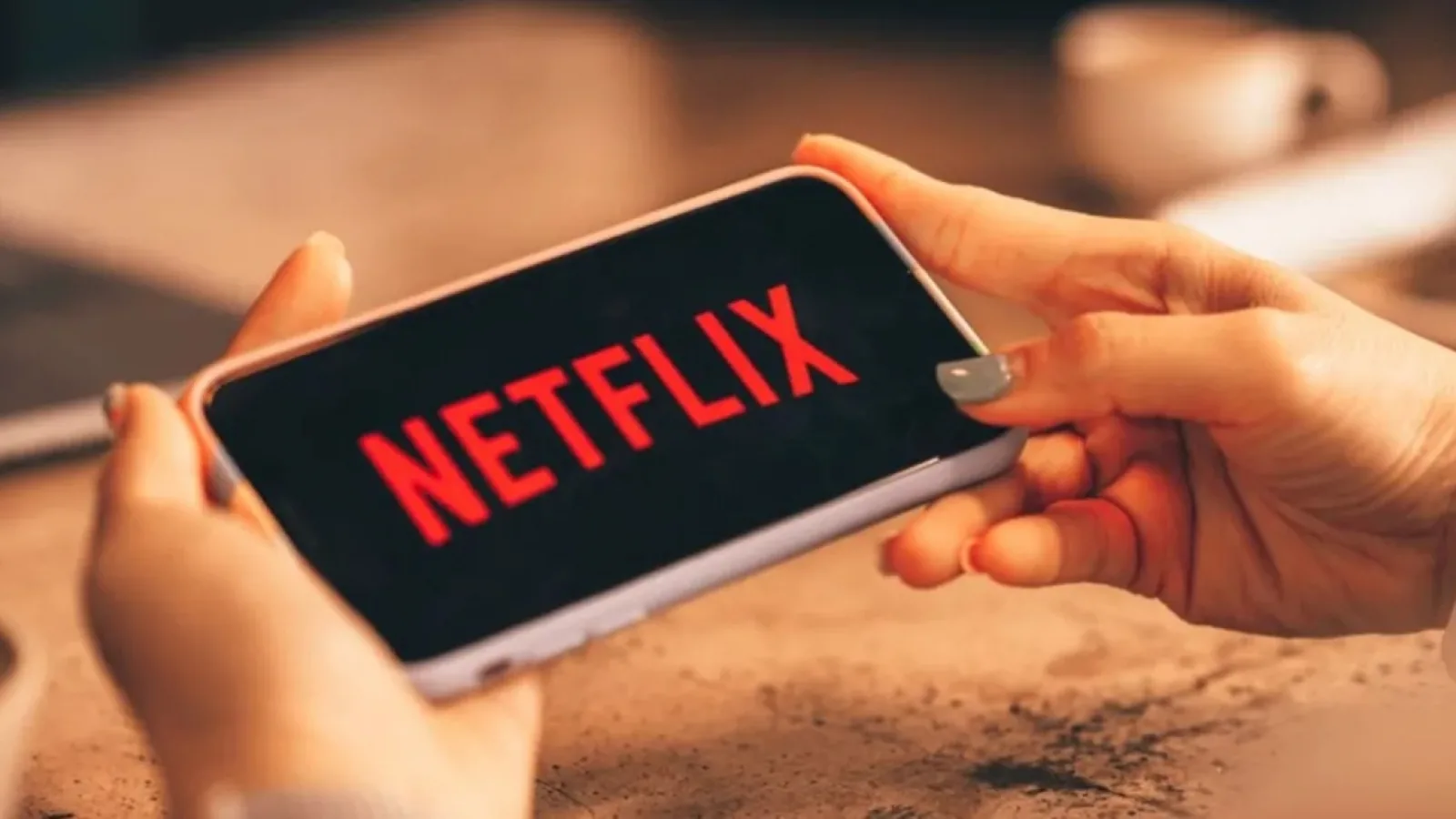 Apple permite acum cumpărarea abonamentului Netflix în afara aplicației pentru iOS