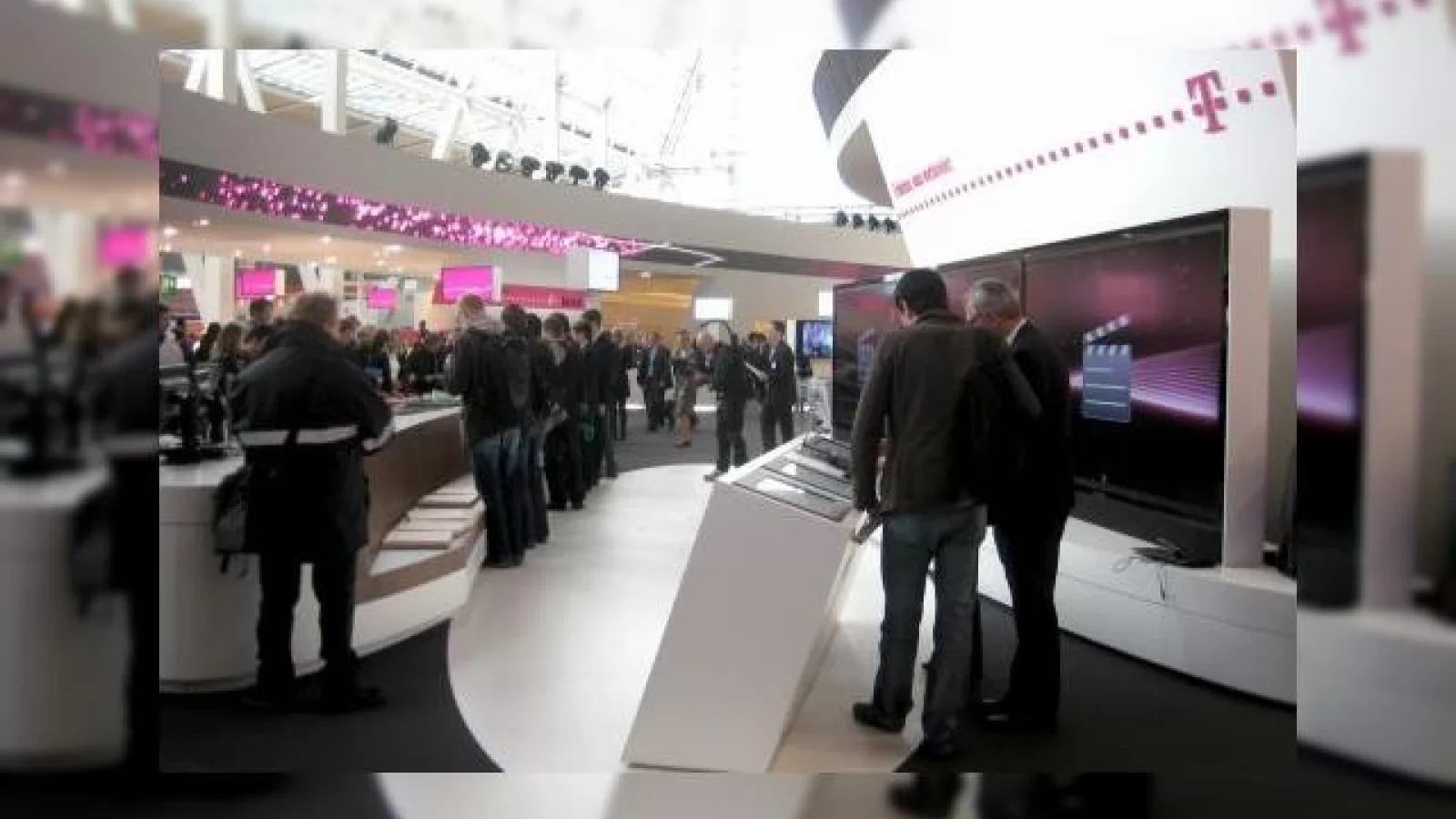 Deutsche Telekom pregătește preluarea participației de 10% deținută de Grecia la OTE