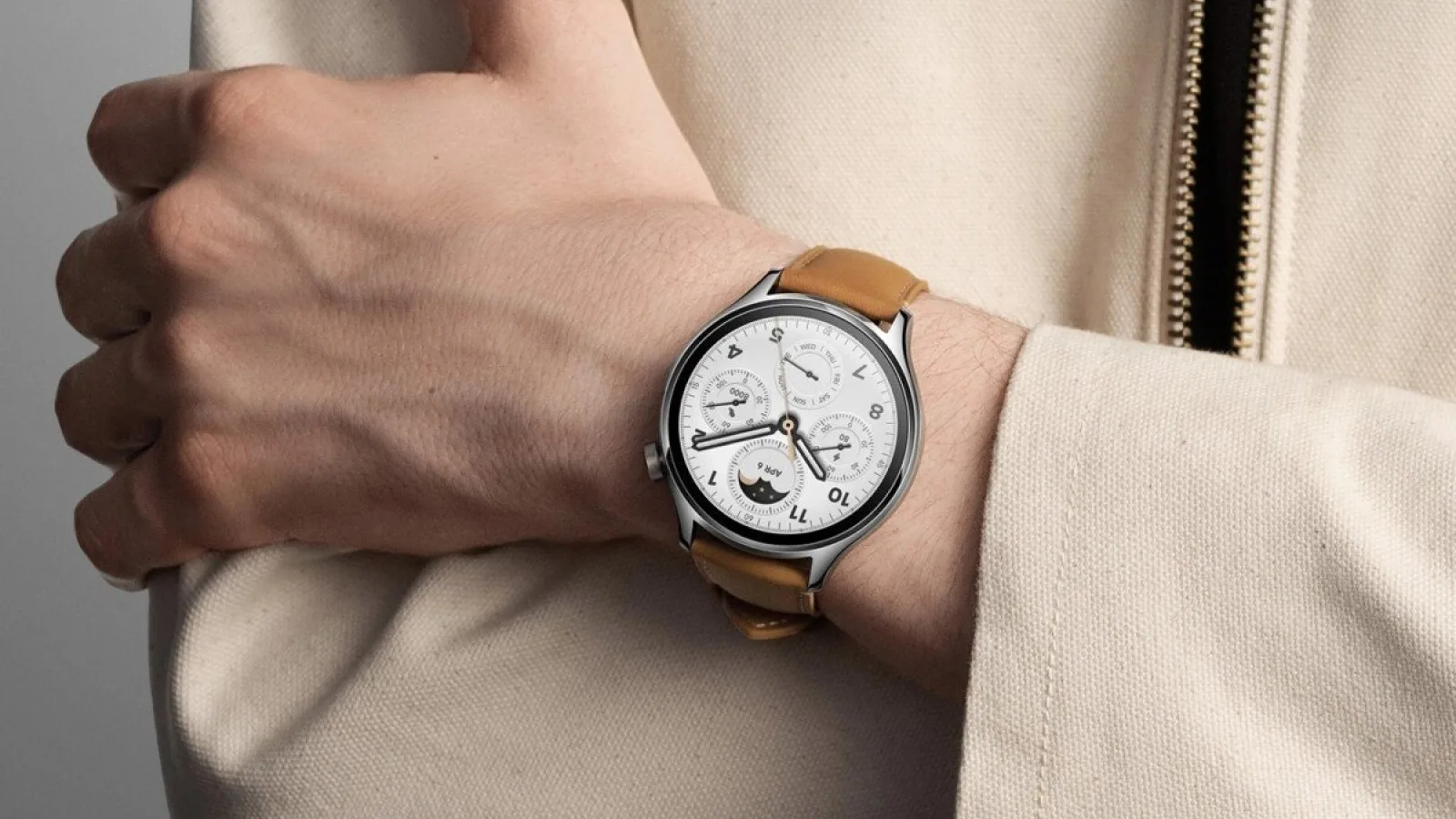 Xiaomi Watch S1 Pro a debutat: ceas elegant cu ecran AMOLED, buton Crown, 15 zile autonomie