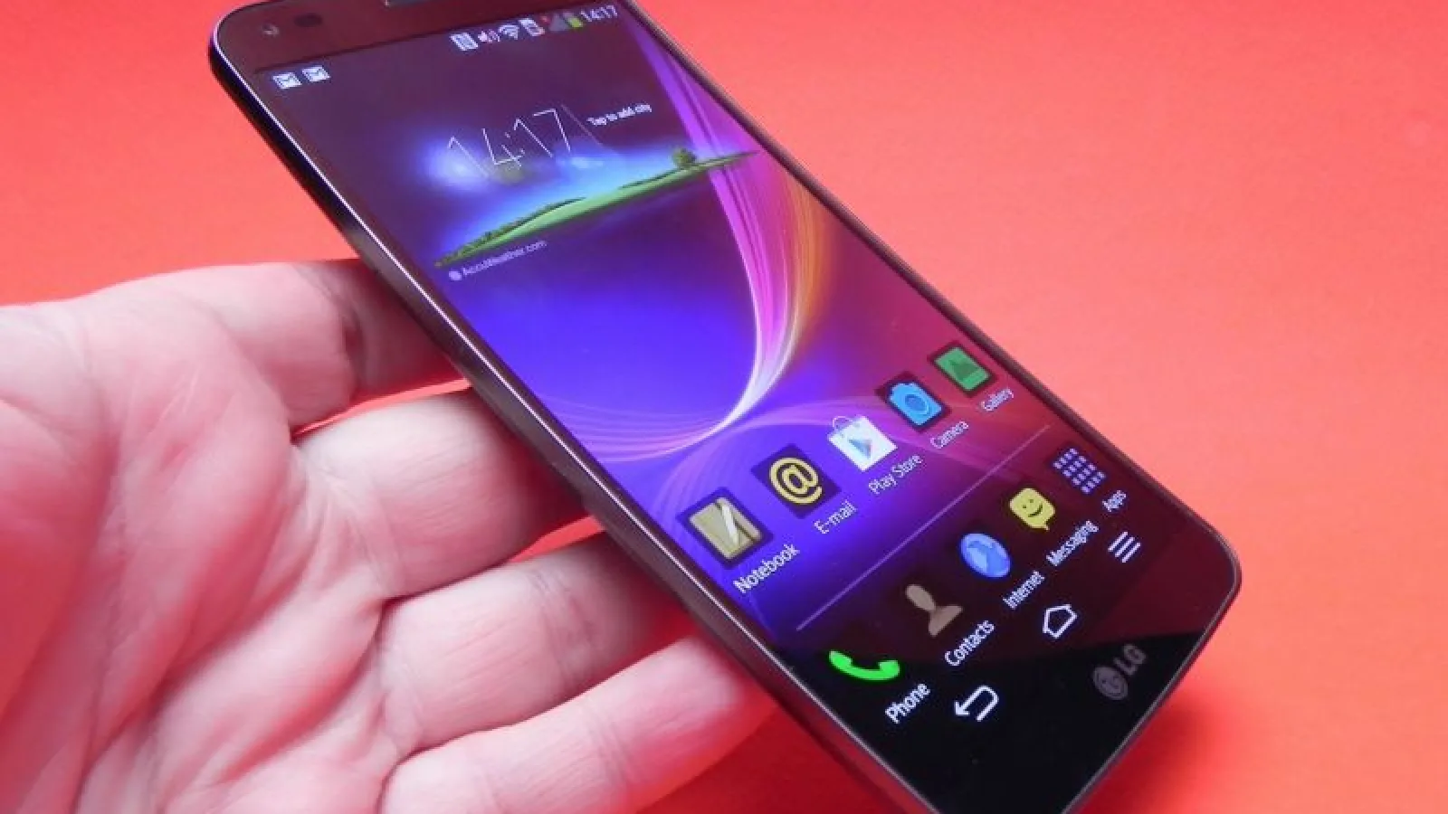 LG G Flex Review: telefonul curbat Își flexează mușchii, se dovedește "subțire" În unele aspecte (Video)