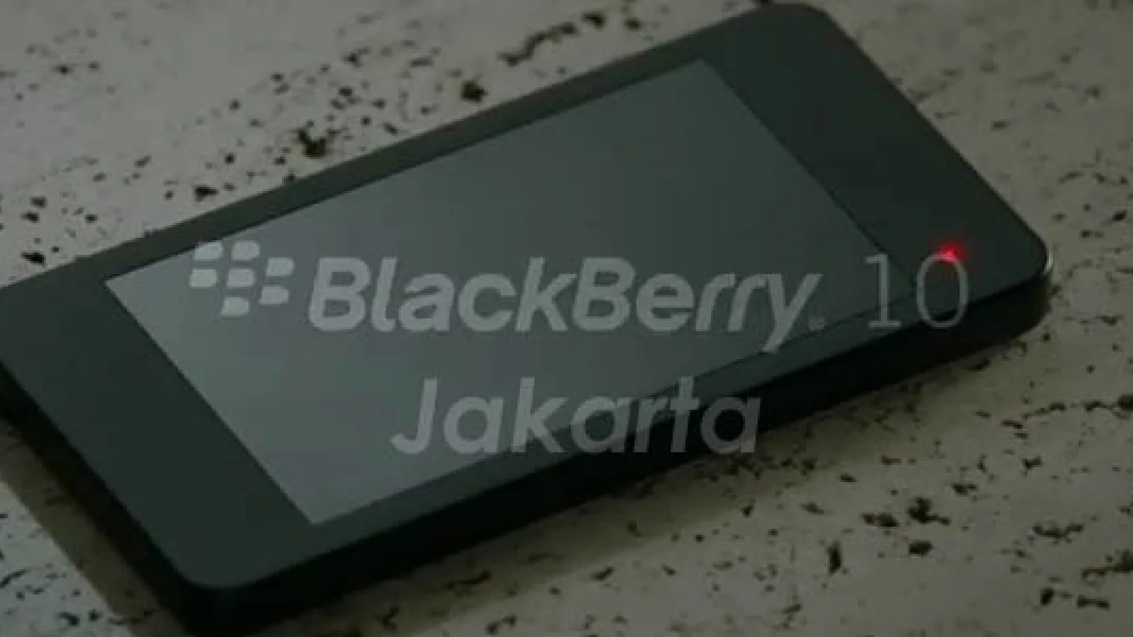 ReÎntoarcerea BlackBerry ia startul În Indonezia, cu modelul de smartphone Jakarta