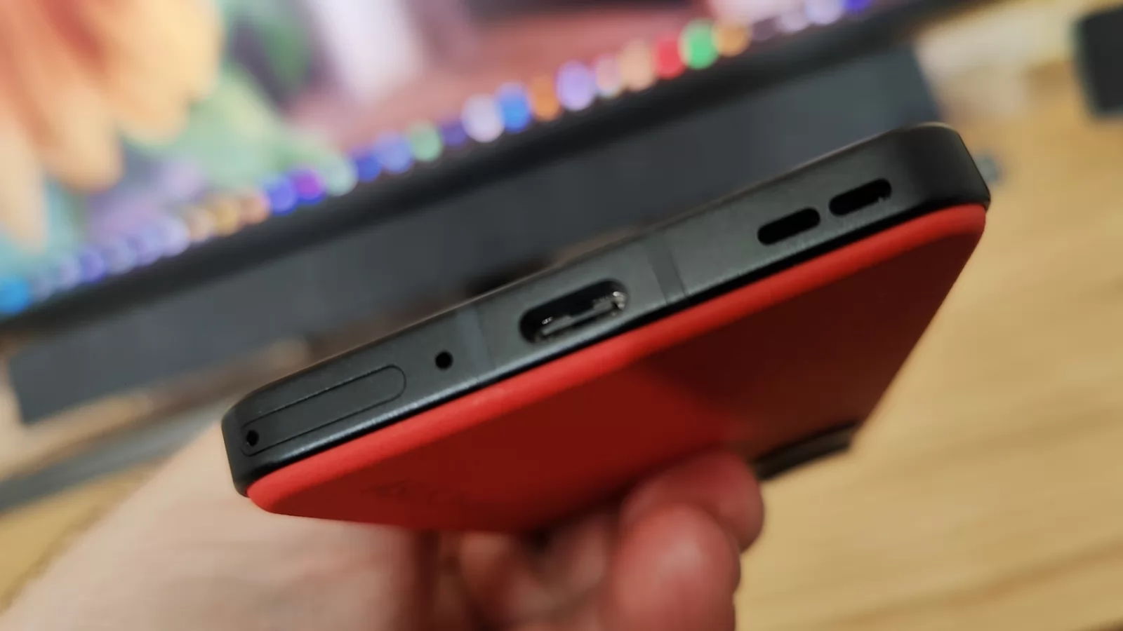 ASUS ZenFone 9: Conectivitate pregătită pentru gaming şi nu numai
