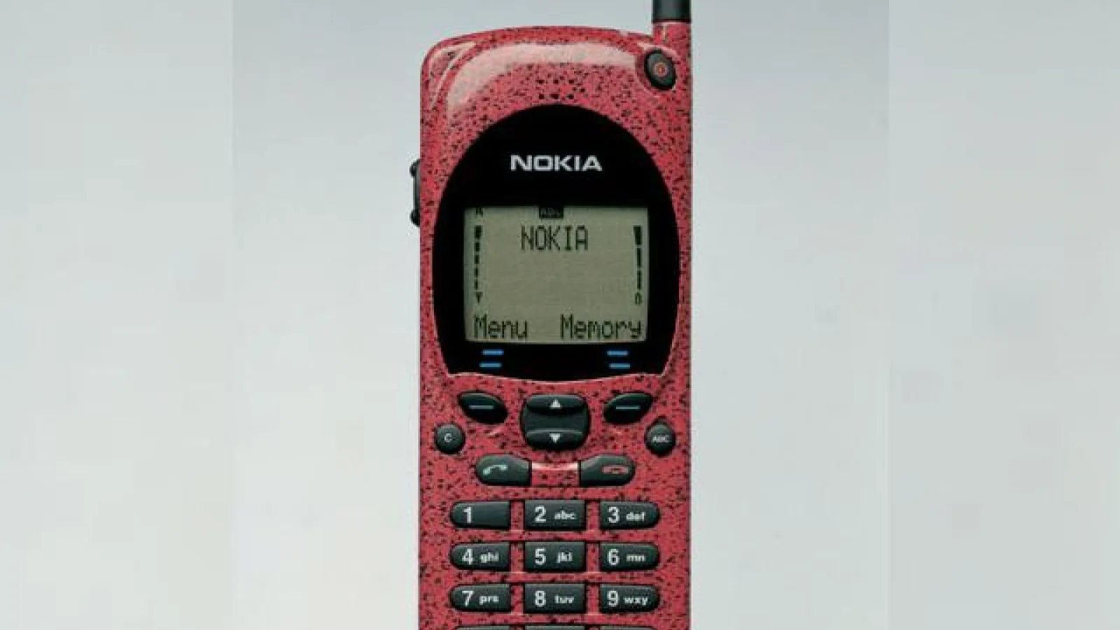 Legendarul Nokia 2110 Împlinește astăzi 20 de ani