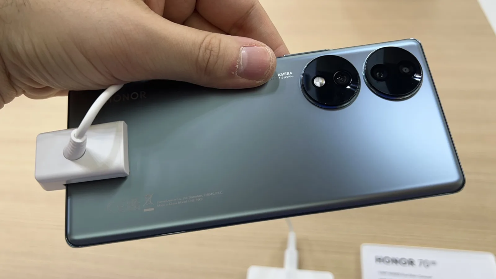 IFA 2022: HONOR 70 5G prezentare Hands-On - Smartphone cu design elegant și senzor foto de 54 MP (Sony IMX800)